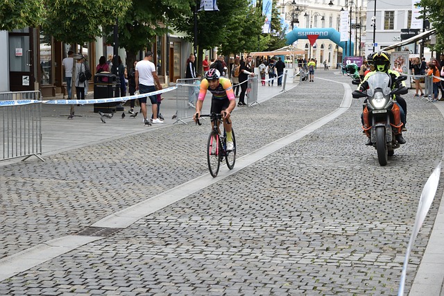 也让梅西多 也让梅西多